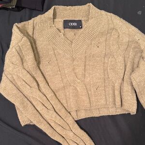 Cider Women's Beige V-Neck Cable Knit Sweater